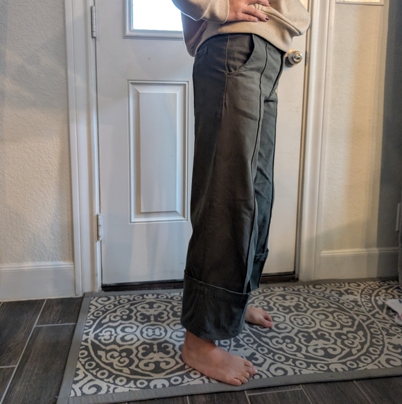 Anthropologie - Pilcro Wide-Leg Cuffed Pants - Olive Green - Picture 6 of 12